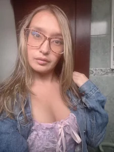 karla-giraldo1 Public Pic 2