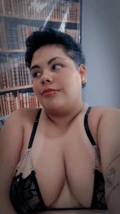 Hailey_Curvy: sexy ( 3 фото)