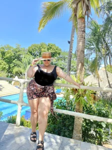 Sara_Thompsoon A little more about Sara 🌸 Pic 2