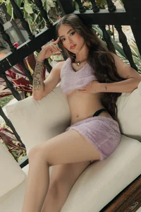 Public de MaiaCollins  Imagens