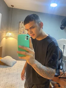 Public od matthewtiger  snímek