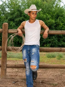 Not all cowboys are found on a ranch. od Mauro_boy  snímek