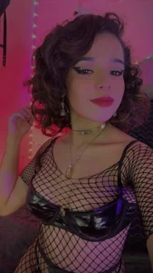 MhiaCorleone Kneel before the goddess's Pic 2