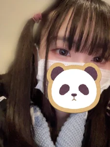 Hanna_18_cute Public Pic 5