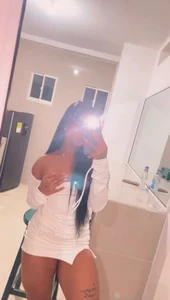 ElectraCurly Public Pic 3