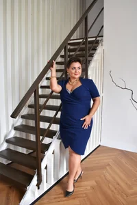 AnnaCorlane Lady in blue Pic
