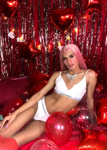 NahomiWhitel Wanna be my Valentine? 💘💖 Kuva 9