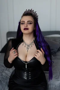 Miss_Maya_Mils Your Dark Queen Pic 8