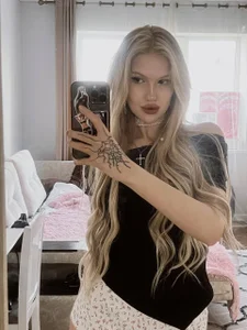 For Your Eyes Only de MollyBat  2 Imagens