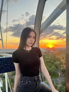 Tina_Charm Public  2. fénykép