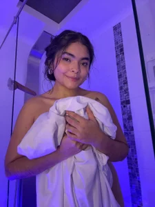 GiselOrtiz What if you drop my towel off and we take a shower together? Pic 2