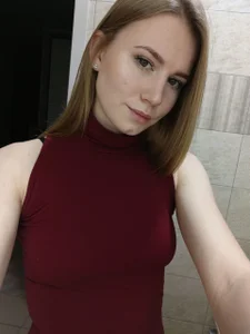 Lover_Daisy_ Public Pic 3