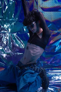 Cherry_boy_18 Come with me to a new world Foto 7