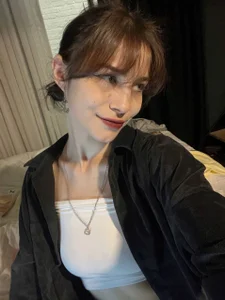 SuccubKira kullanıcısının Cool Girl albümü -  fotoğraf