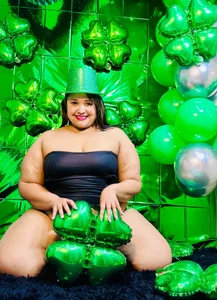 bustyy_juicyrx 💚🍀😈 A little Irish magic… a little mischief… and a lot of me. Pic 7