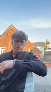 jungxSHxboy: Me ( 2 фото)