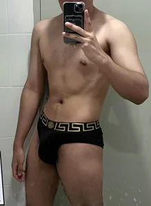 Chazklein SNEAK Gambar