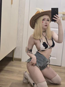 ElswythCovil cowgirl Bilde 5