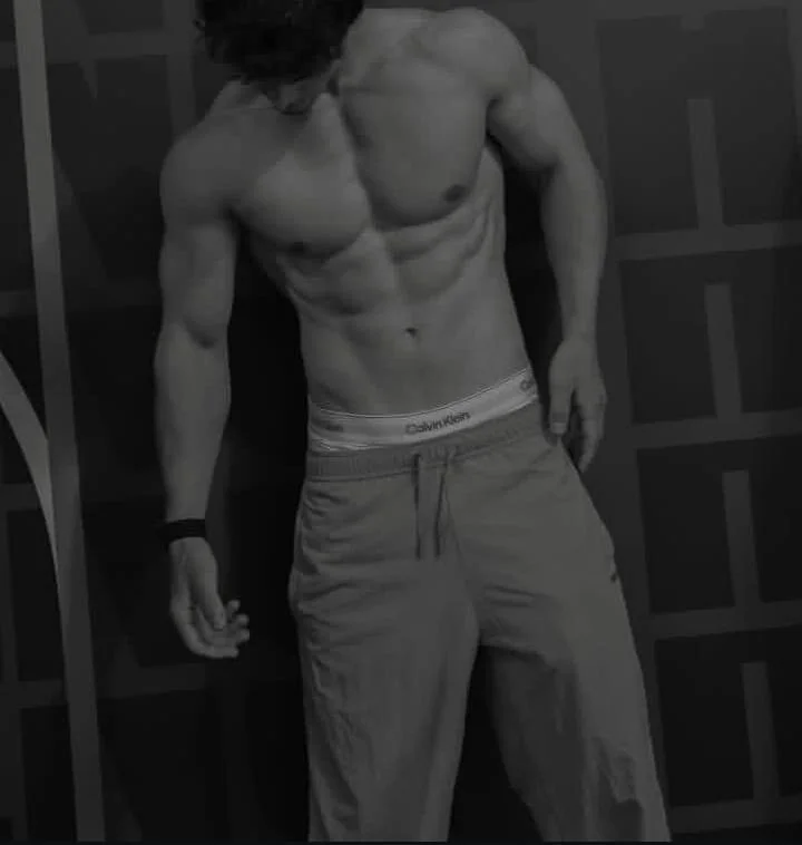 henry_evans_ Foto en Tendencia 6339
