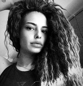 MonChery Me ❤️ Gambar