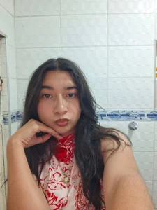 CoralBaddeley Public รูป  2