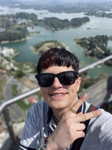 Themasterhades_777 kullanıcısının Guatape🙈😻 albümü -  2 fotoğraf