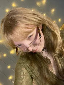 uwu_emmy Martha Poză 3