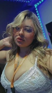 Peachesgarden Peaches 👑 Bilde