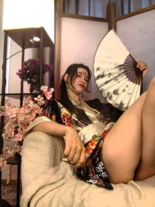 Emily_Strikeee Your sweet geisha Immagine  9