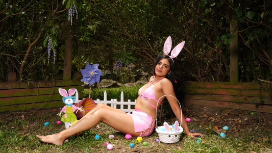 thalia888_ 🐰 Your Favorite Easter Bunny 💋 Foto 4