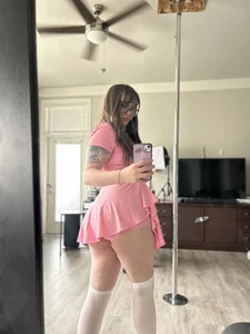 Snickersd69 In pink 💕 Pic