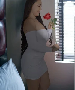 Anthonela_Queen WELCOME TO MY WORL Pic