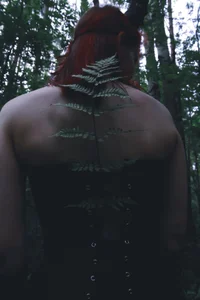 Dora_MarcelliのSuccubus Led You Into The Forest Of Horny And Passion🎃の 4枚の写真