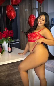 Mia_cm HAPPY VALENTINES DAY🥰💕 Pic