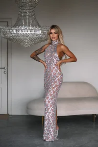 XBarbieBabeXのnew photos in hot outfits))の 6枚の写真