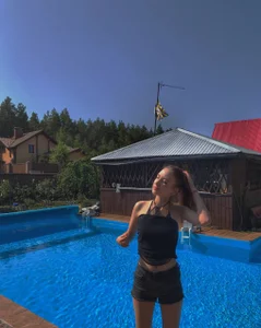 VeronicaColle Public slika 4