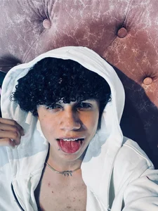 _taylor_black 👅 Pic 2