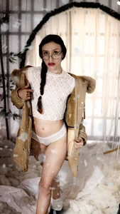 in the snow❄️ od caroline_adams_  2 snímek