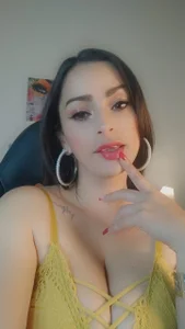 A little bit of me out of here?✨ od Jayden_Jonnes  6 snímek