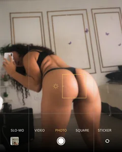 samanta_chavez MIRROR صورة واحدة|samanta_chavez MIRROR صورتان|samanta_chavez MIRROR  صور|samanta_chavez MIRROR  صورة