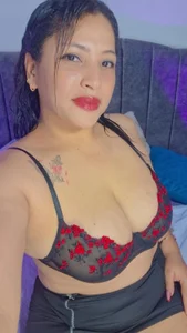 roxane- 💋 Too Irresistible Pic