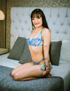 ChloeyBlack Sensual and sexy 🙈 Pic