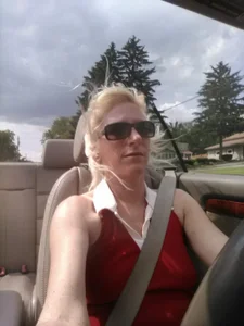 blonde2go Relax it's the real me Pic