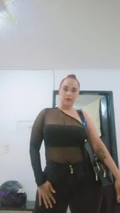 Stefy_hornyy Public Foto
