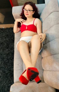 AlannisSweetits me图片