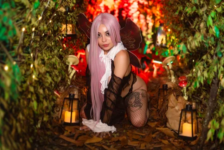 KatherineGomez Do you dare to discover the charm of this fairy? 🩷 Pic 3
