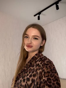 SolLocy: Predatory cat ( 4 фото)