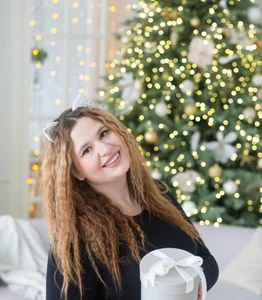 AdelinaLawson Public Pic 3