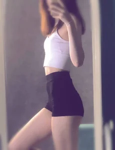 TiffanyMur_ Public Bilde