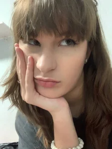 DariaDawson I'm blowing you a kiss Hình